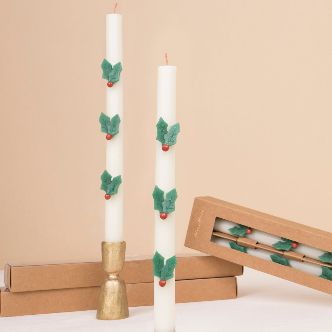 Our Christmas candles, with holly details, will look amazing at your Christmas dinner.