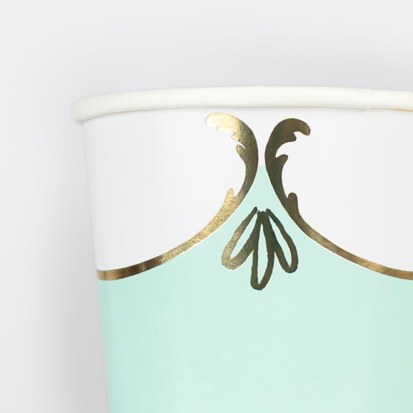 Our party cups are made from high-quality paper, with an elegant Rococo design with pastel shades and shiny gold foil details. Image3