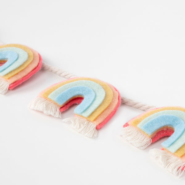 Felt Rainbow Garland Image2