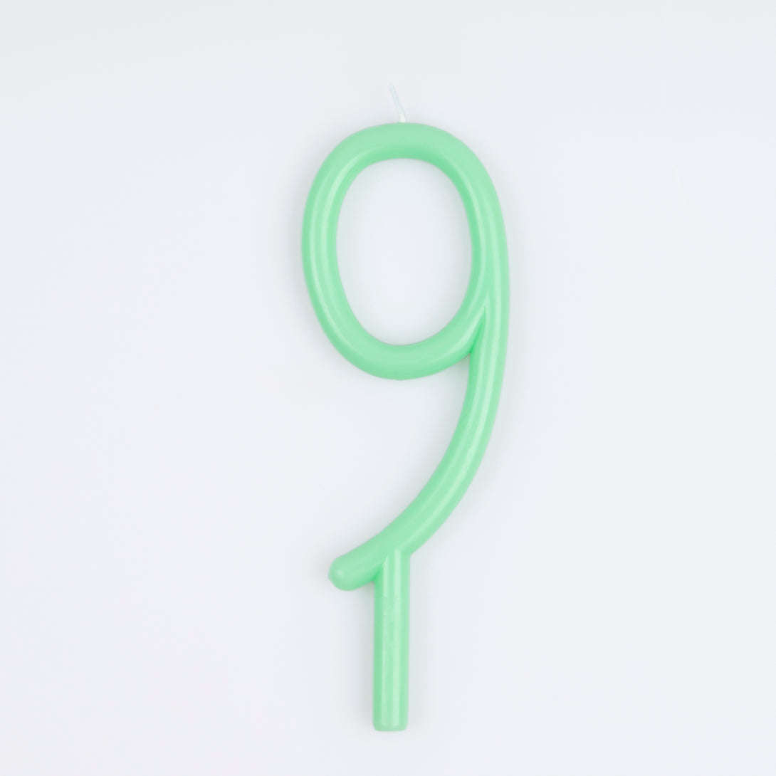 Add decoration, and numbers, to a birthday cake with our number candles in soft colours.,Add decoration, and numbers, to a birthday cake with our number candles in soft colours. Image1