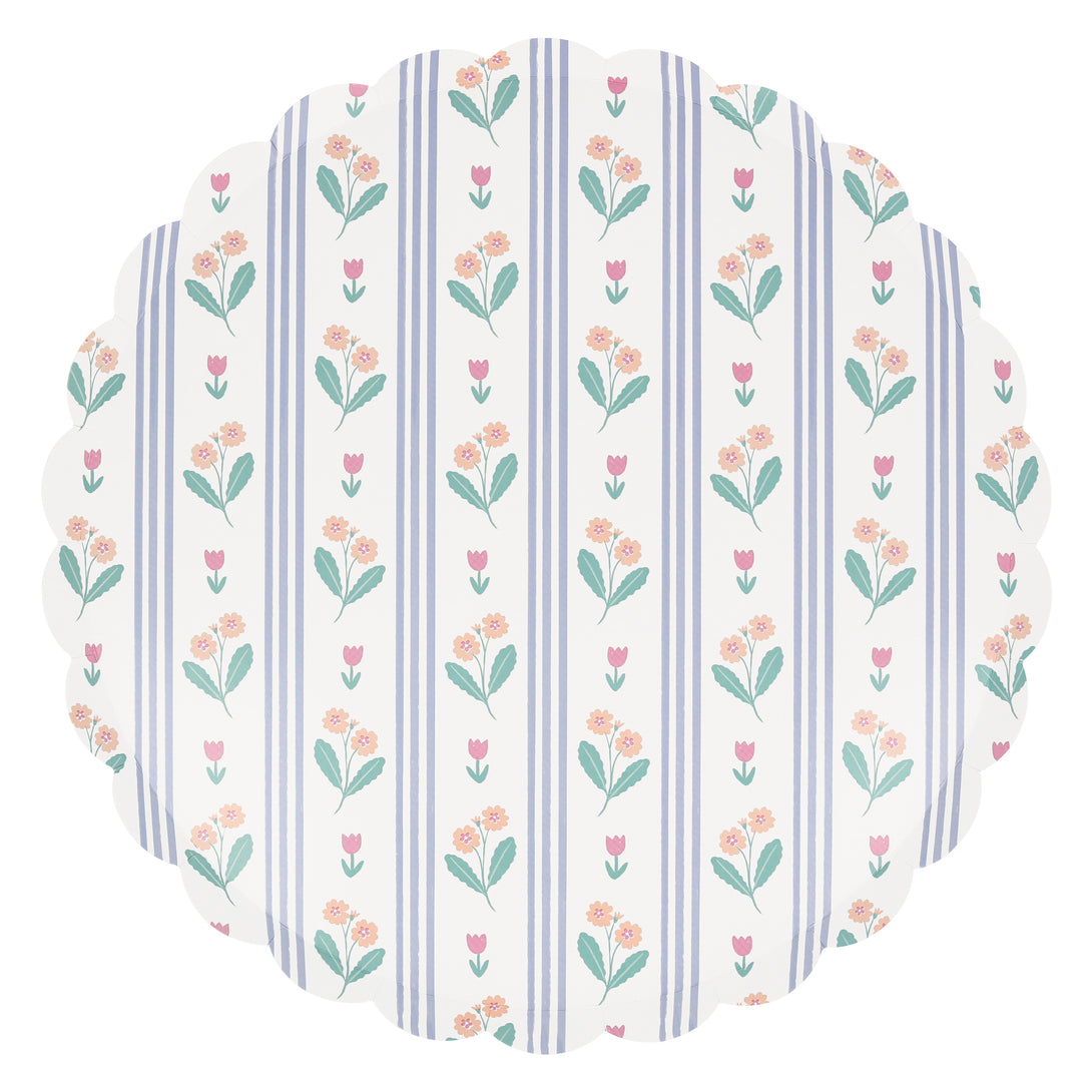 Our paper dinner plates are crafted in thick paper with a pretty floral design and pastel colours.