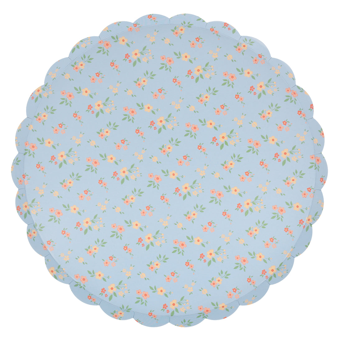 Our ditsy flower plates are perfect as baby shower plates and for garden parties, afternoon tea and bridal showers.