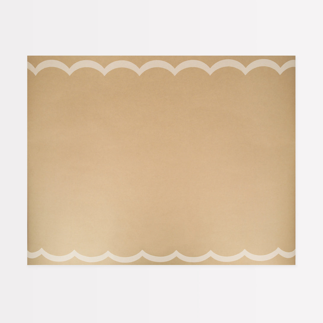 Use our kraft table runner to give a rustic look to any birthday party or celebration.