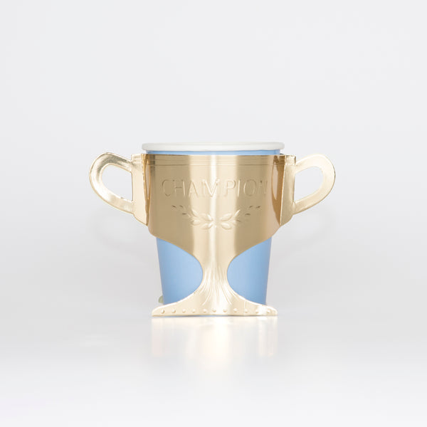 Our paper cups, made to look like gold champion cups, are perfect for a horse party. Image3