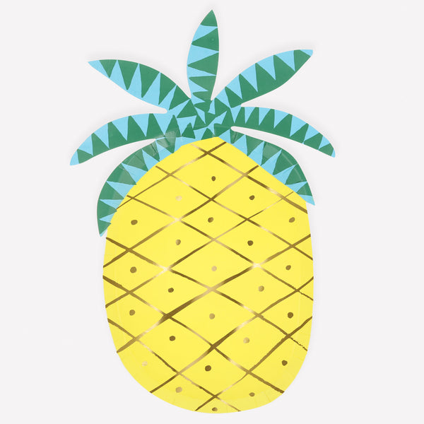Our party plates, designed to look like pineapples with shiny gold foil details, are made from quality paper and are perfect for a tropical party. Image1