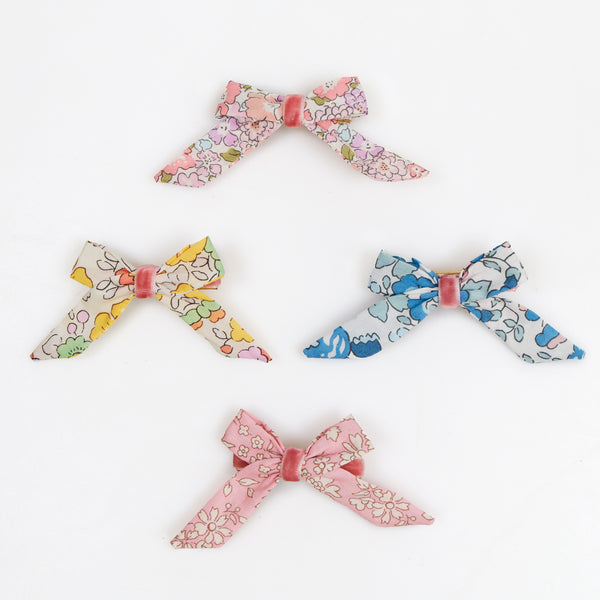 Make your hairstyle look amazing with our bow hair clips crafted from floral Liberty fabric. Image2