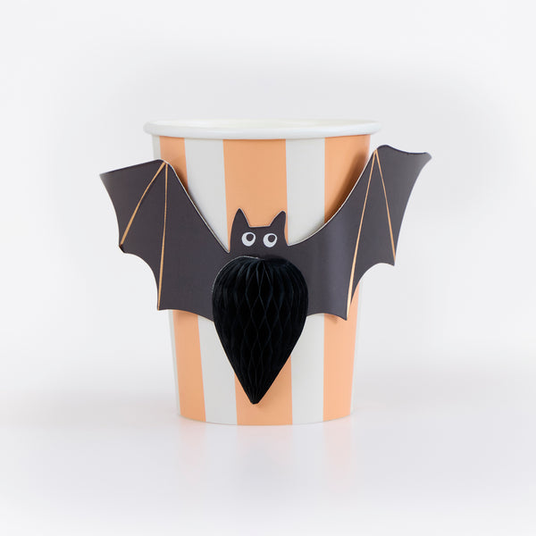 Our Halloween cups feature Halloween icons with honeycomb details, cut out shapes and lots of colour and copper foil for a great effect. Image4