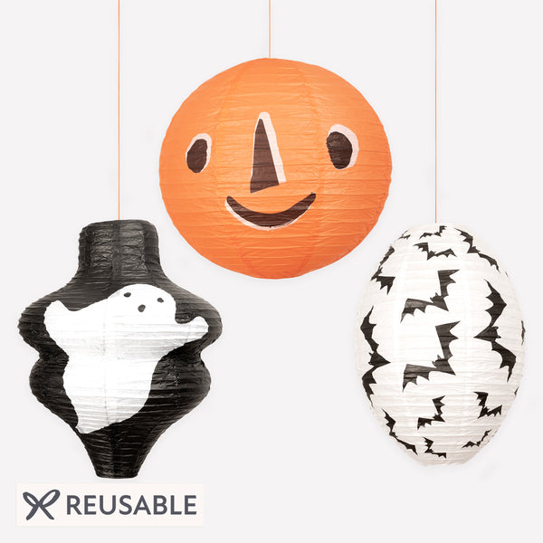 Our paper lanterns, in black, orange and white, feature classic Halloween characters, ideal for your Halloween party decorations. Image1