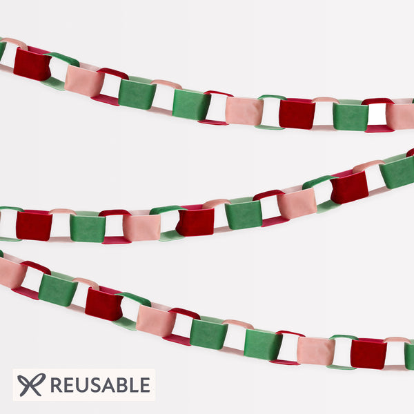 Add style to your Christmas hanging decorations with our garland made from soft luxurious velvet. Image1
