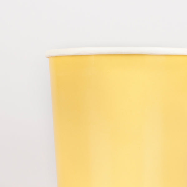 Our paper cups, in bright yellow, are the perfect kids cups or cocktail cups. Image3