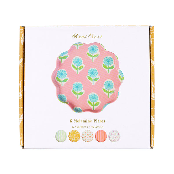 Our small reusable plates feature summery floral designs that are ideal for chic celebrations including garden parties and afternoon tea. Image9