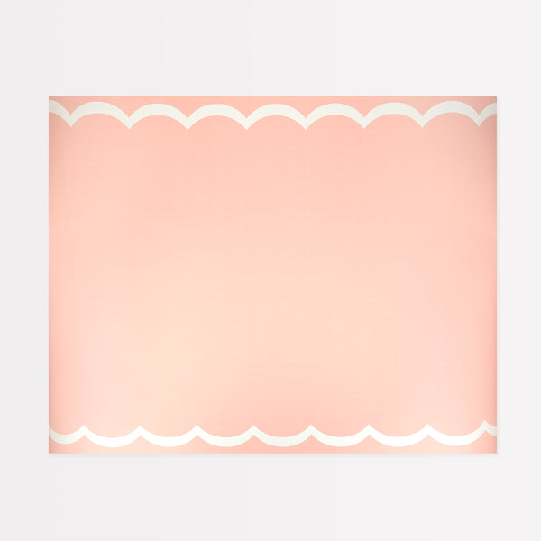 Our pink table runner, with a scalloped edge detail, is perfect to decorate any birthday party table, or for a baby shower.