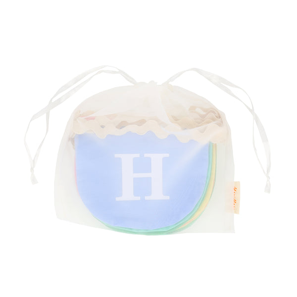 Add our fabric Easter garland to your Easter hanging decorations, the pastel colours look amazing on the wall or table. Image5