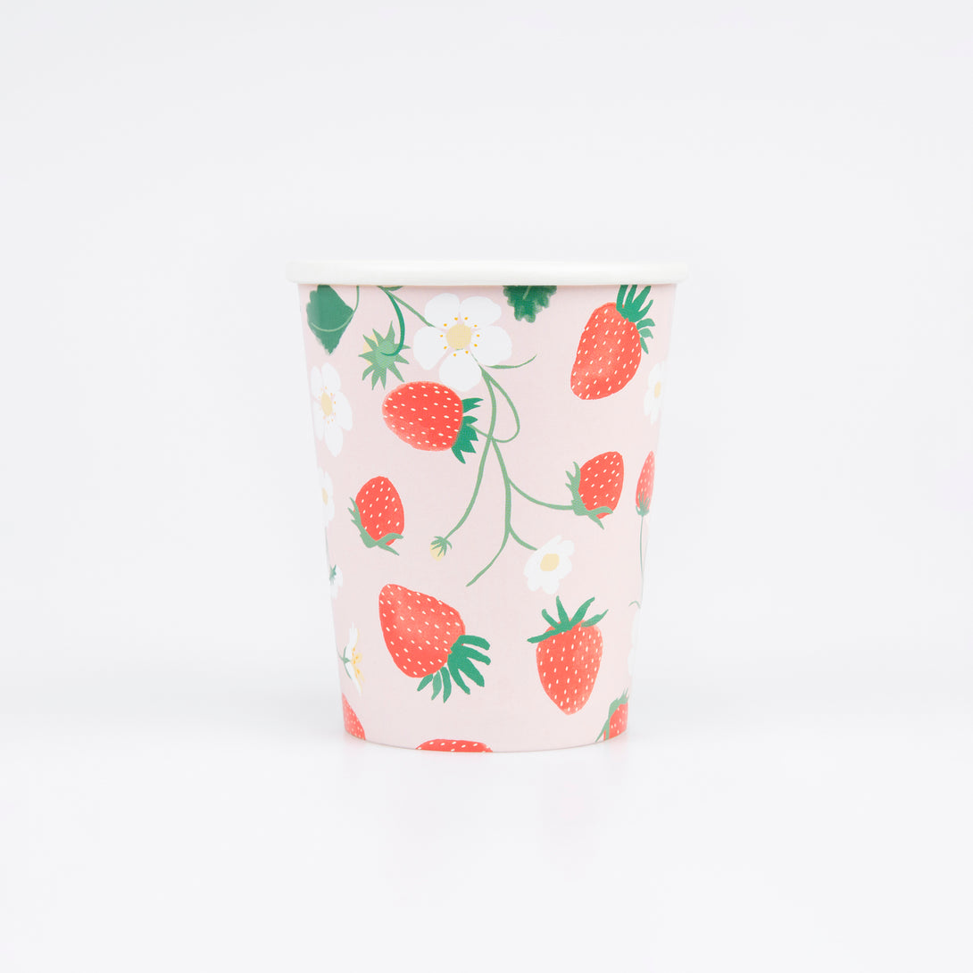 Use our pretty paper cups, with a sweet strawberry design, to serve hot or cold drinks in at your summery parties.