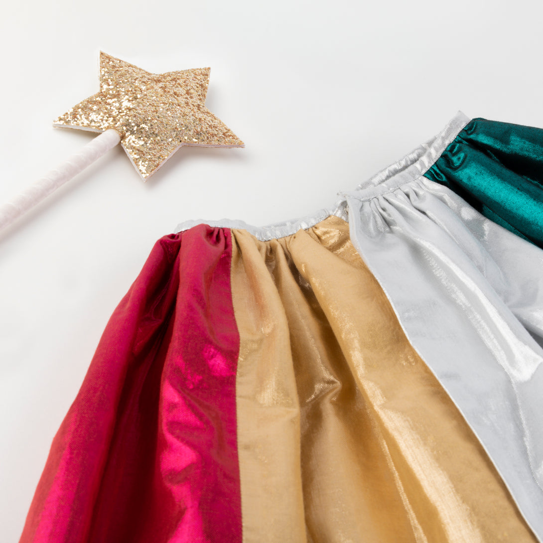 Our lamé metallic fabric cape in 6 colours is perfect for dress up for kids. Image3