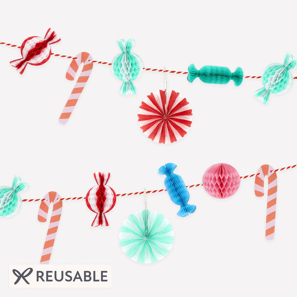 Use our small Christmas garland, with 3D paper sweets, paper candy canes and paper fans, for a decorative, nostalgic touch Image1