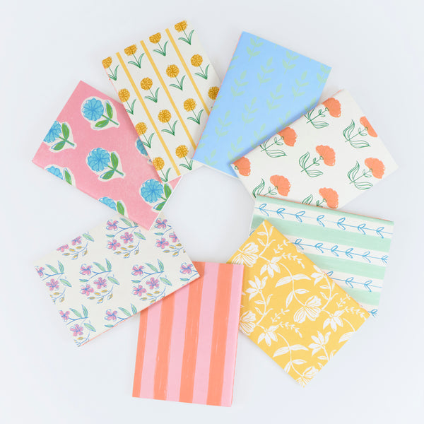 Our floral notebooks, with lined pages, are presented in a floral printed card box, the perfect gift for writers and creative kids and adults. Image3