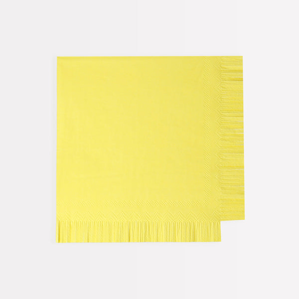 Our party napkins, in bright colours, add a decorative touch to your birthday party table. Image1