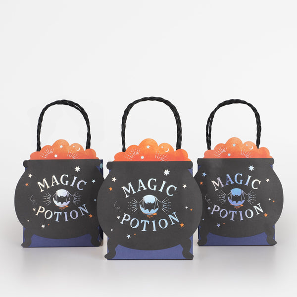 Our magic cauldron bags are perfect if you're looking for Halloween party ideas. Image5