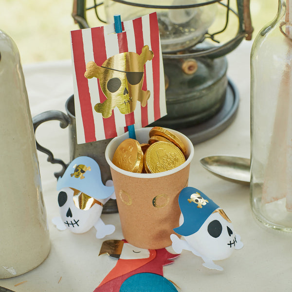 Our paper cups come with paper straws and a pirate sail, perfect for a pirate birthday party. Image2
