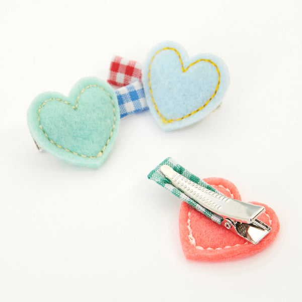 Our hair accessories for kids set includes colourful hearts and gingham ribbons, perfect for Valentine's Day gifts for kids. Image4