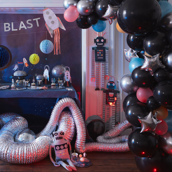 Our balloon kit is an easy way to create a colourful balloon garland, with black balloons, star balloons, foil balloons and metallic balloons. Image3