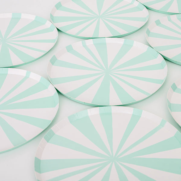 These paper plates, with mint stripes, are ideal as side plates for a dinner party or as small plates for a kids party or as cocktail plates. Image4