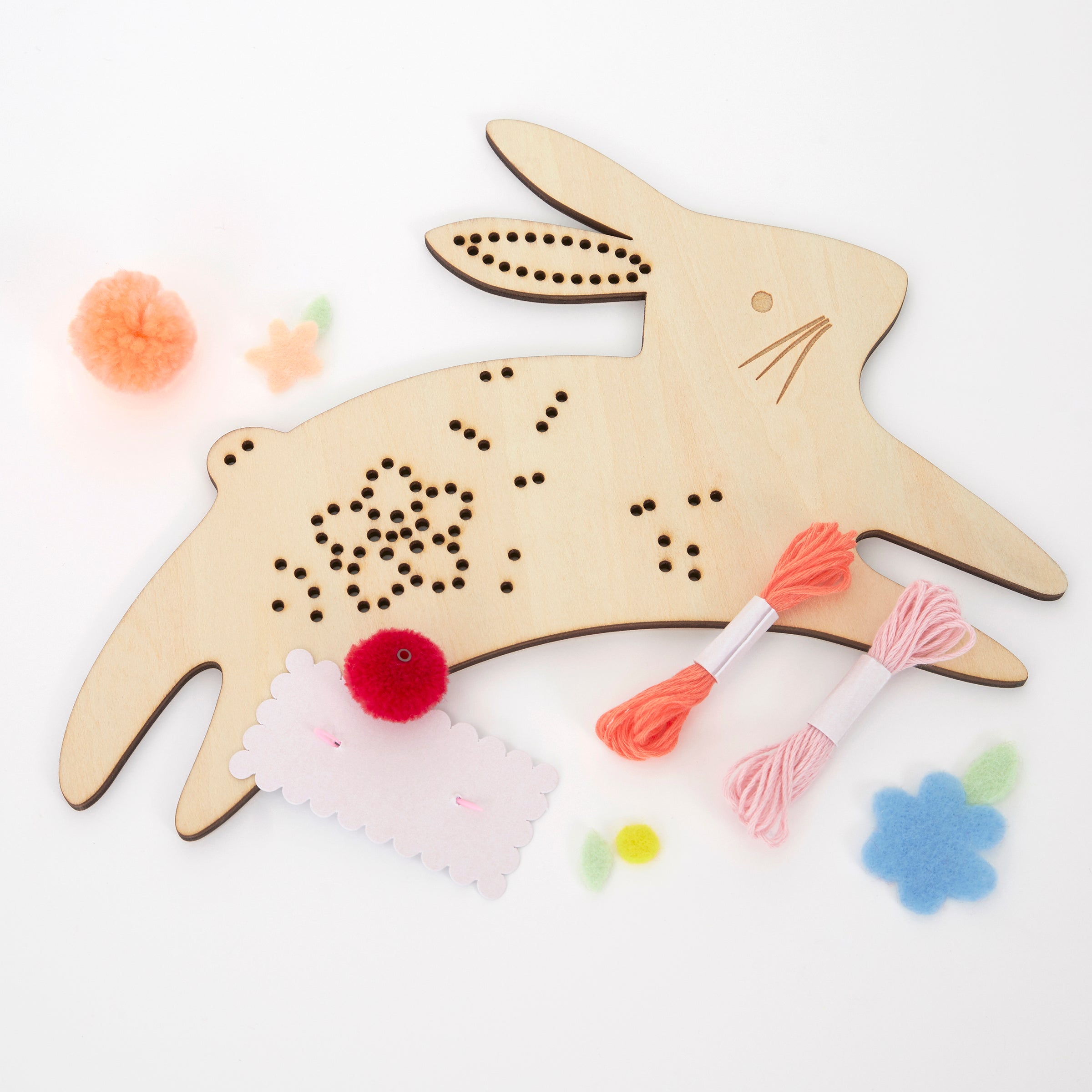 Kids who love crafts will adore this creative gift, with a wooden bunny to embroider, perfect as an Easter gift for kids.