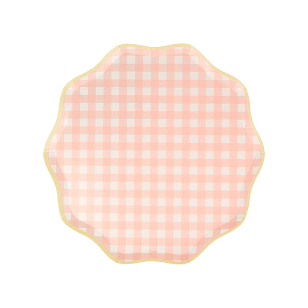 Our gingham plates come in four pastel shades, perfect for spring or summer parties. Image5