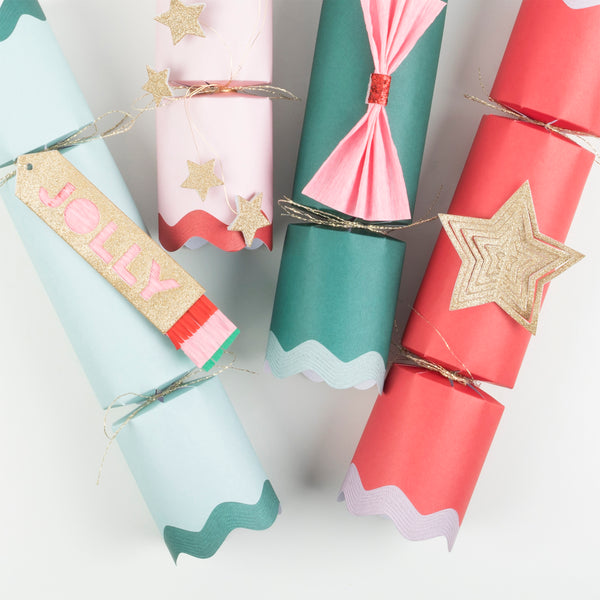 The crackers contain fun erasers for kids, party party hats and jokes. Image4