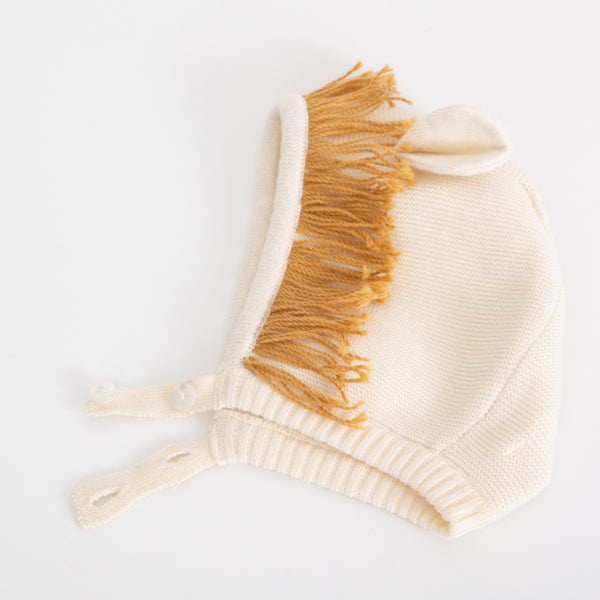 If you're looking for baby shower gift ideas then you'll love our organic cotton 0-6 month baby hat designed with adorable lion features. Image2