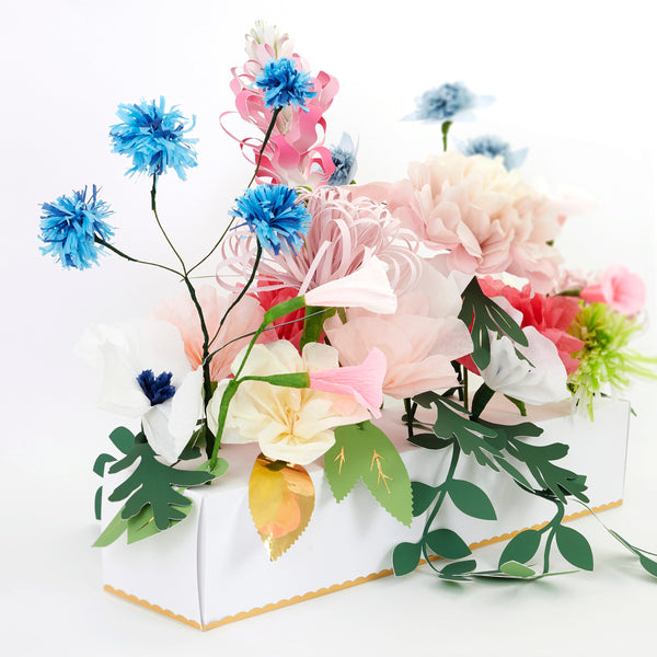 Our beautiful summer table decoration is crafted with stunning paper flowers and leaves. Image5