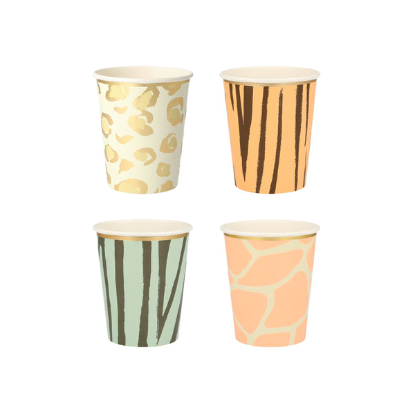 These paper cups feature animal print designs for a safari theme party. Image3