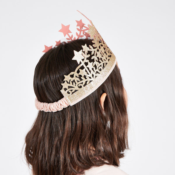 Our gold crown, made with gold glitter fabric, is the perfect kids' crown. Image2