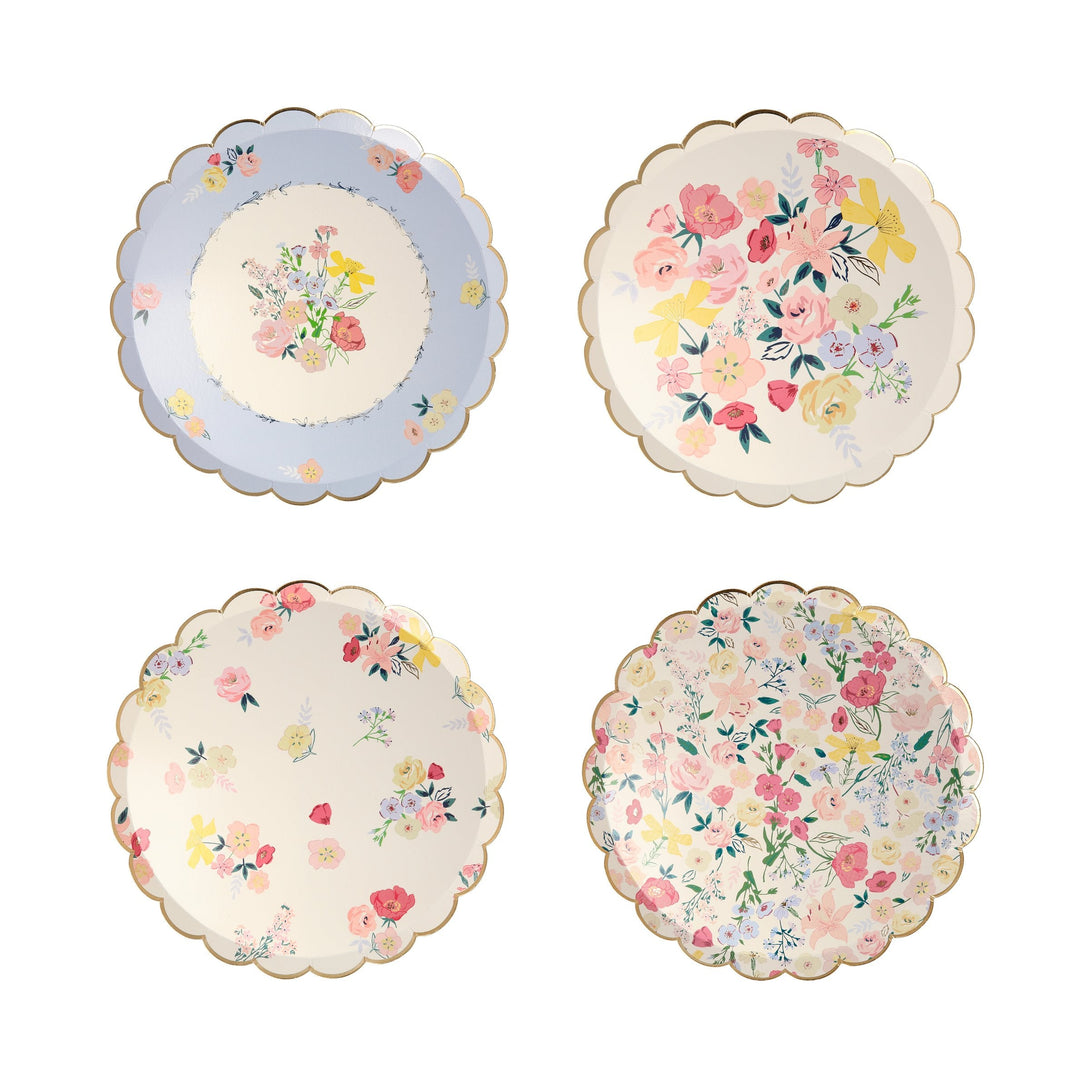 Our paper small plates with beautiful flowers are perfect for a garden party or picnic.