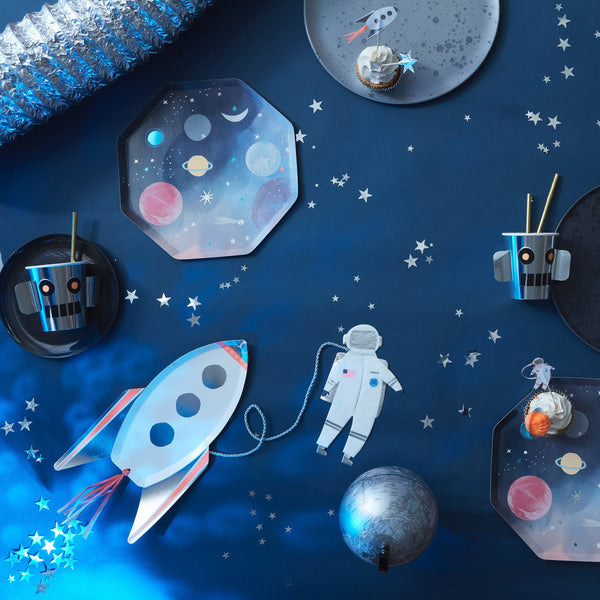 Make a kids birthday party look amazing with our spaceman napkins, the perfect party napkins for kids who love space. Image2