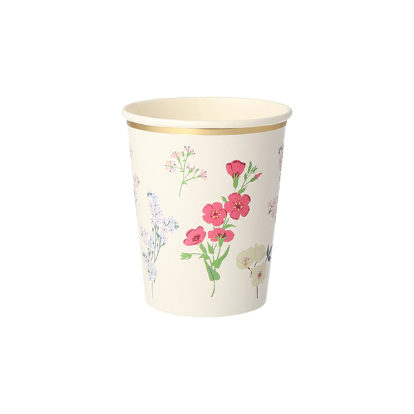 Our party cups, with elegant flowers, are ideal for a flower party, garden party, picnic or to add to wedding party supplies. Image1