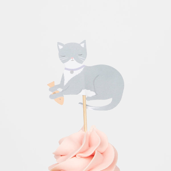 No cat party will be complete without our cat cupcakes, with cupcake toppers and cupcake cases. Image4