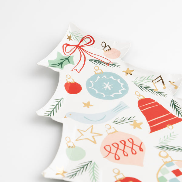 Our Christmas tree plates are a wonderful addition to any Christmas party. Image2