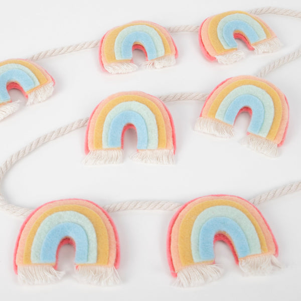 Felt Rainbow Garland Image3