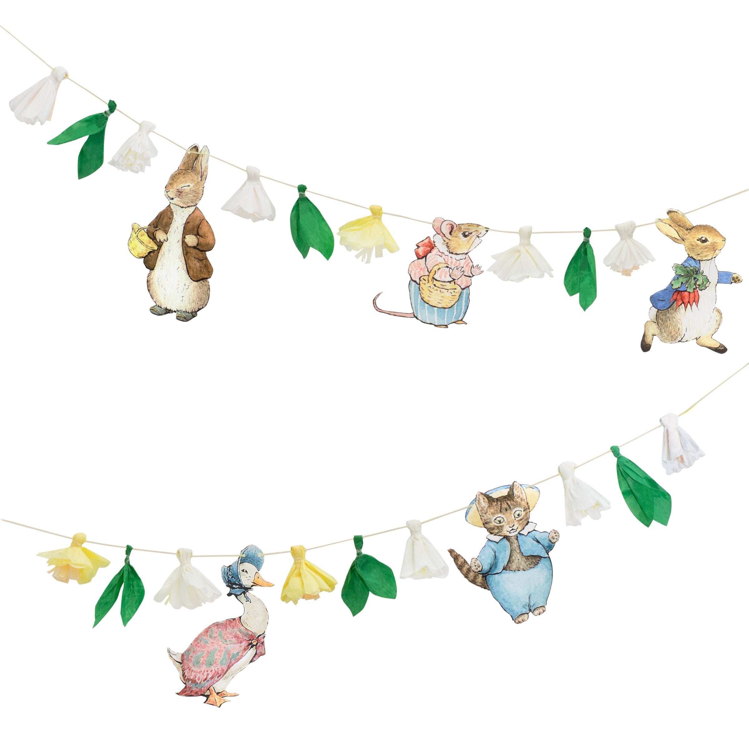 This charming garland features 5 Peter Rabbit characters and 6 floral pennants for a wonderful decorative effect.