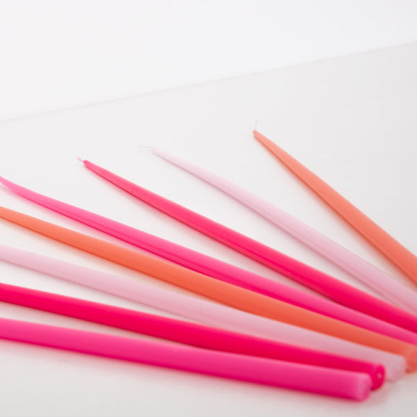 Our pink candles, with a tapered effect, will look amazing as your birthday cake decorations. Image3