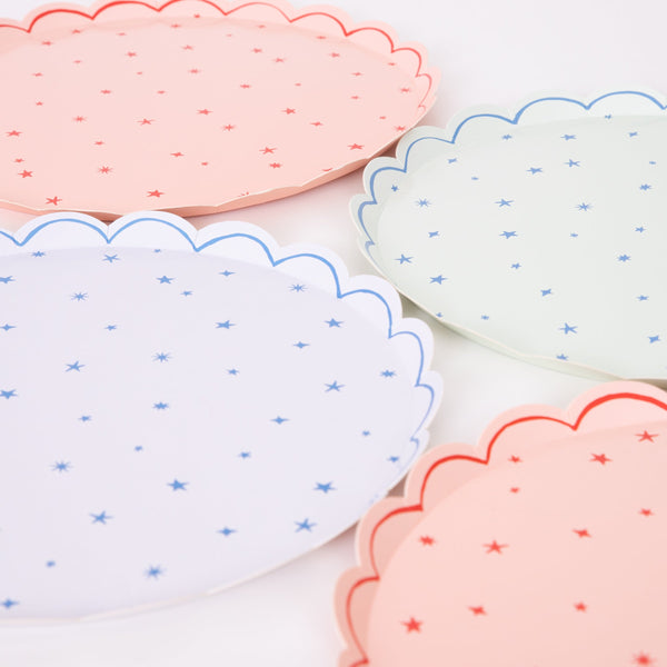 Our star plates, in a set with pink plates, blue plates and mint plates, are the perfect party plates for a kids birthday party. Image3