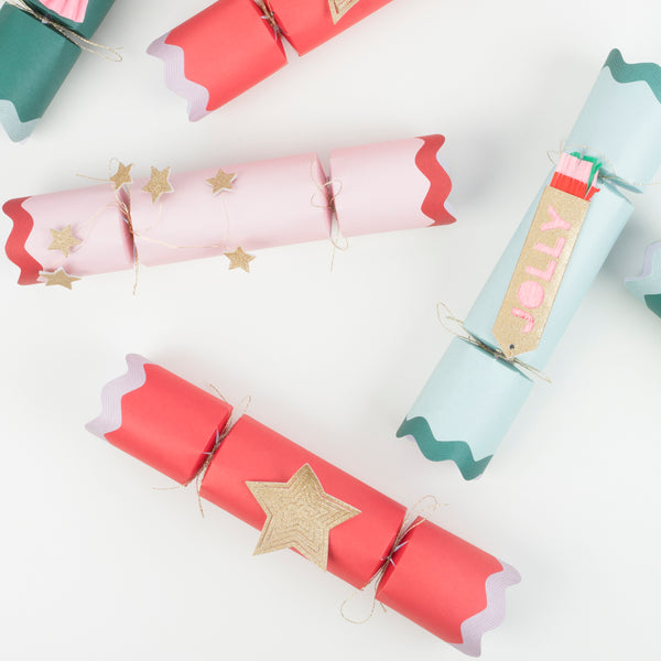 The crackers contain fun erasers for kids, party party hats and jokes. Image5