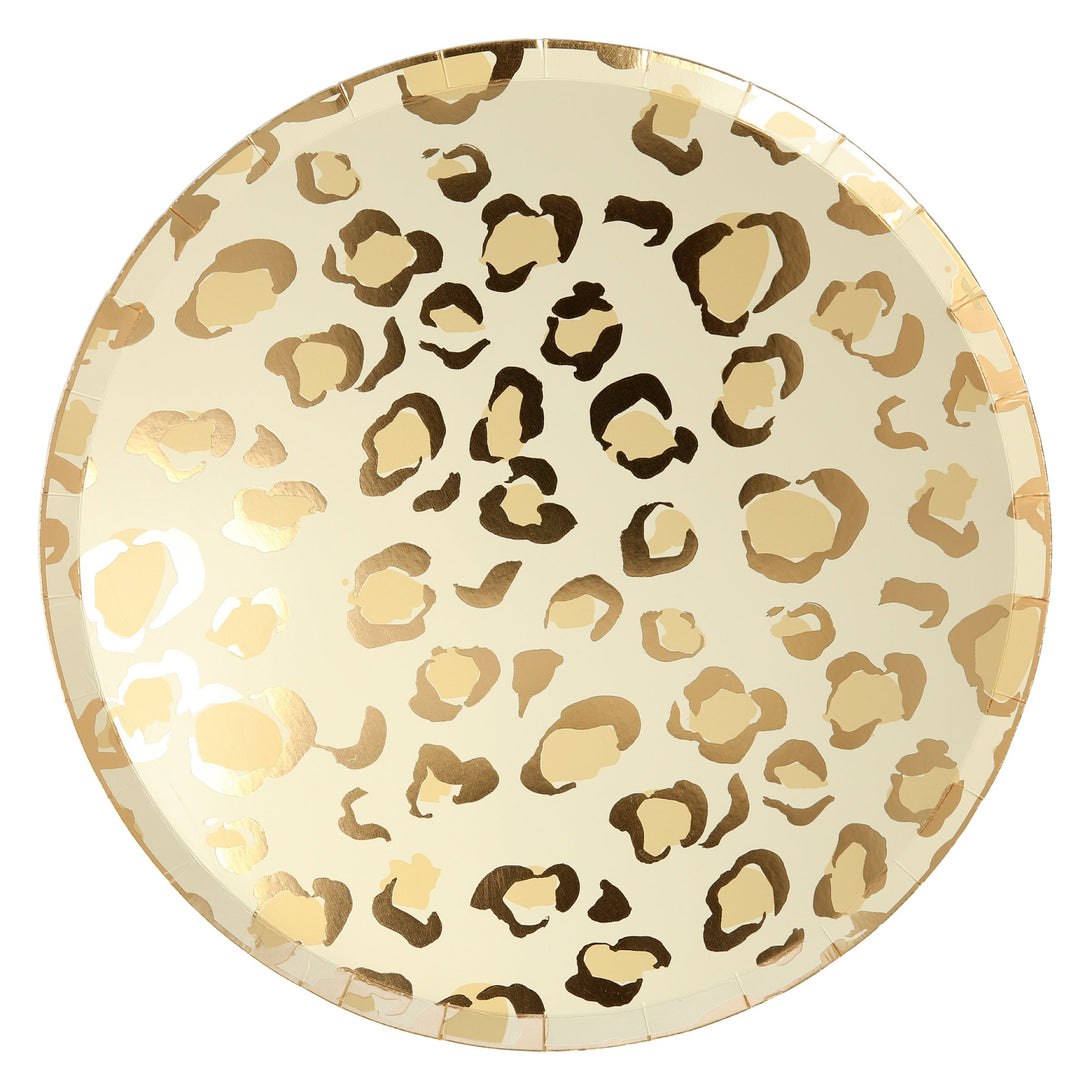 Our animal print dinner plates are fabulous paper plates for a safari party.