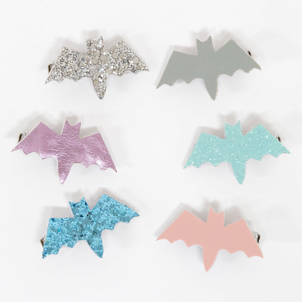 Our terrific Halloween hair clips feature bats crafted from glitter, leatherette and suedette.