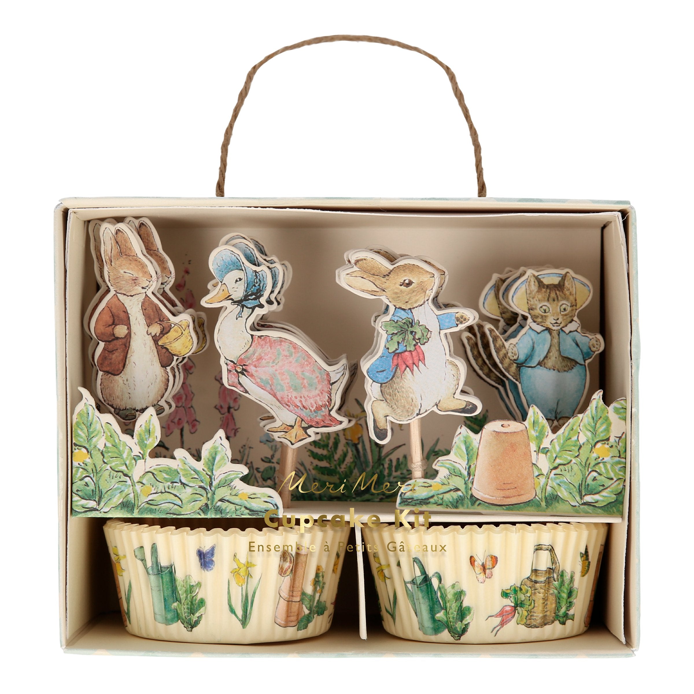 This delightful cupcake kit includes 24 Peter Rabbit characters' toppers with coordinating cupcake cases.