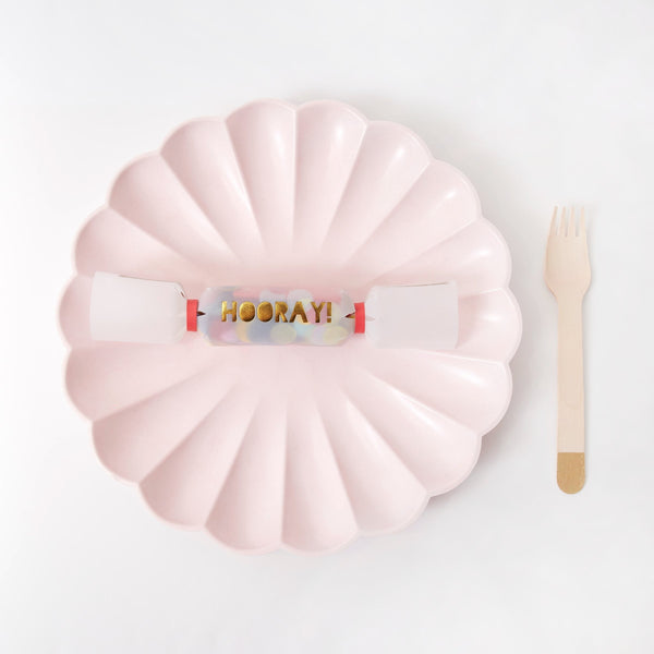 Hooray Confetti Small Crackers Image4