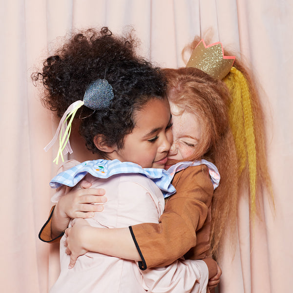 Mini Gold Glitter Crowns Image4