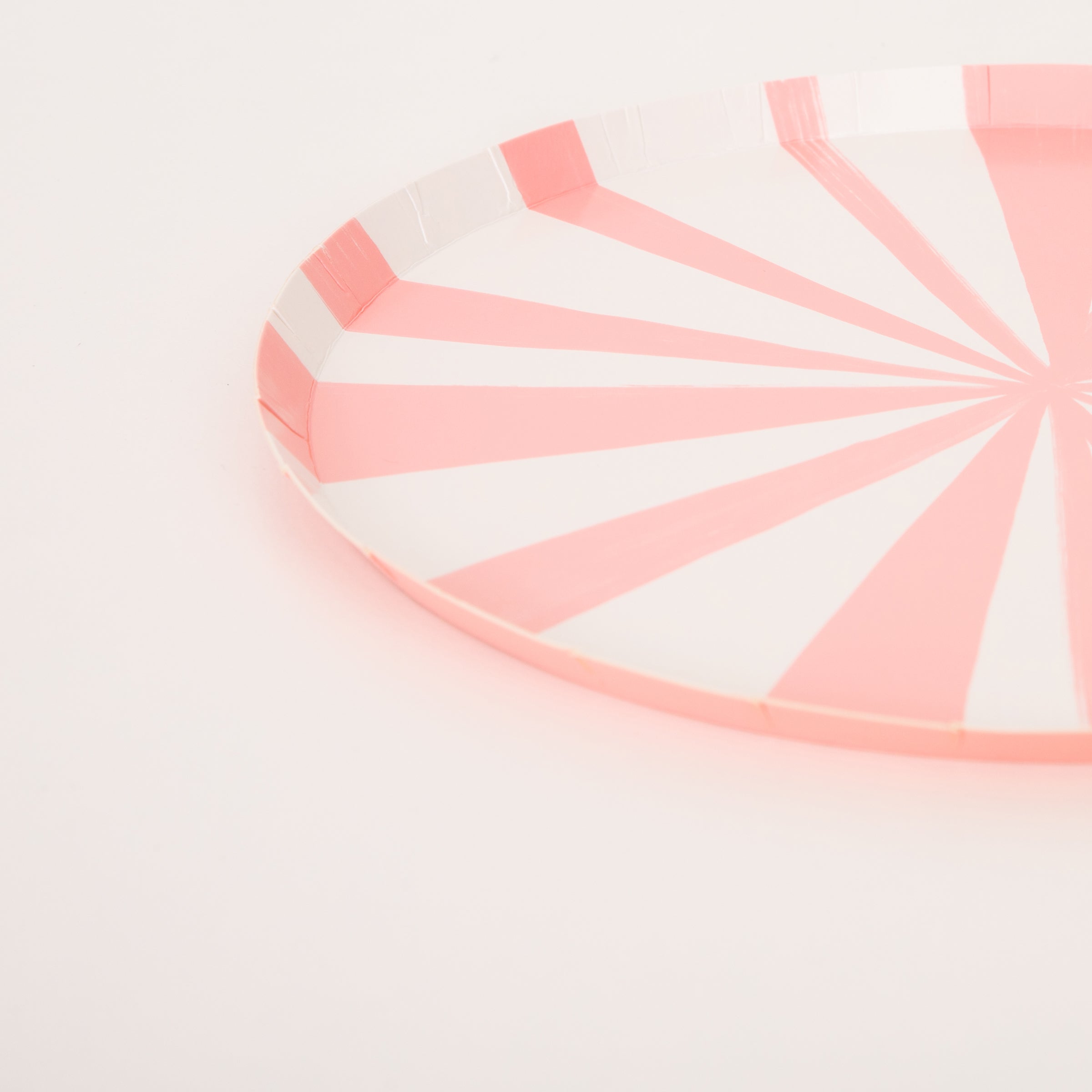 Our small plates, with a pretty pink pink stripe, are ideal as party plates, side plates or cocktail plates.
